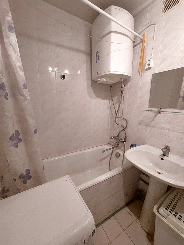 продажа трехкомнатной квартиры номер A-174059 в Малиновском районе, фото номер 15